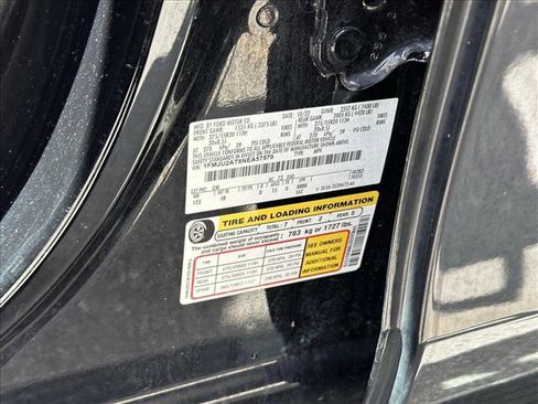 Used 2022 Ford Expedition Limited image 28