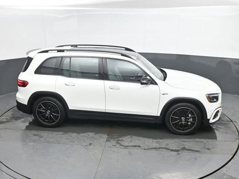 Used 2025 Mercedes-Benz GLB 35 AMG 4MATIC image 36