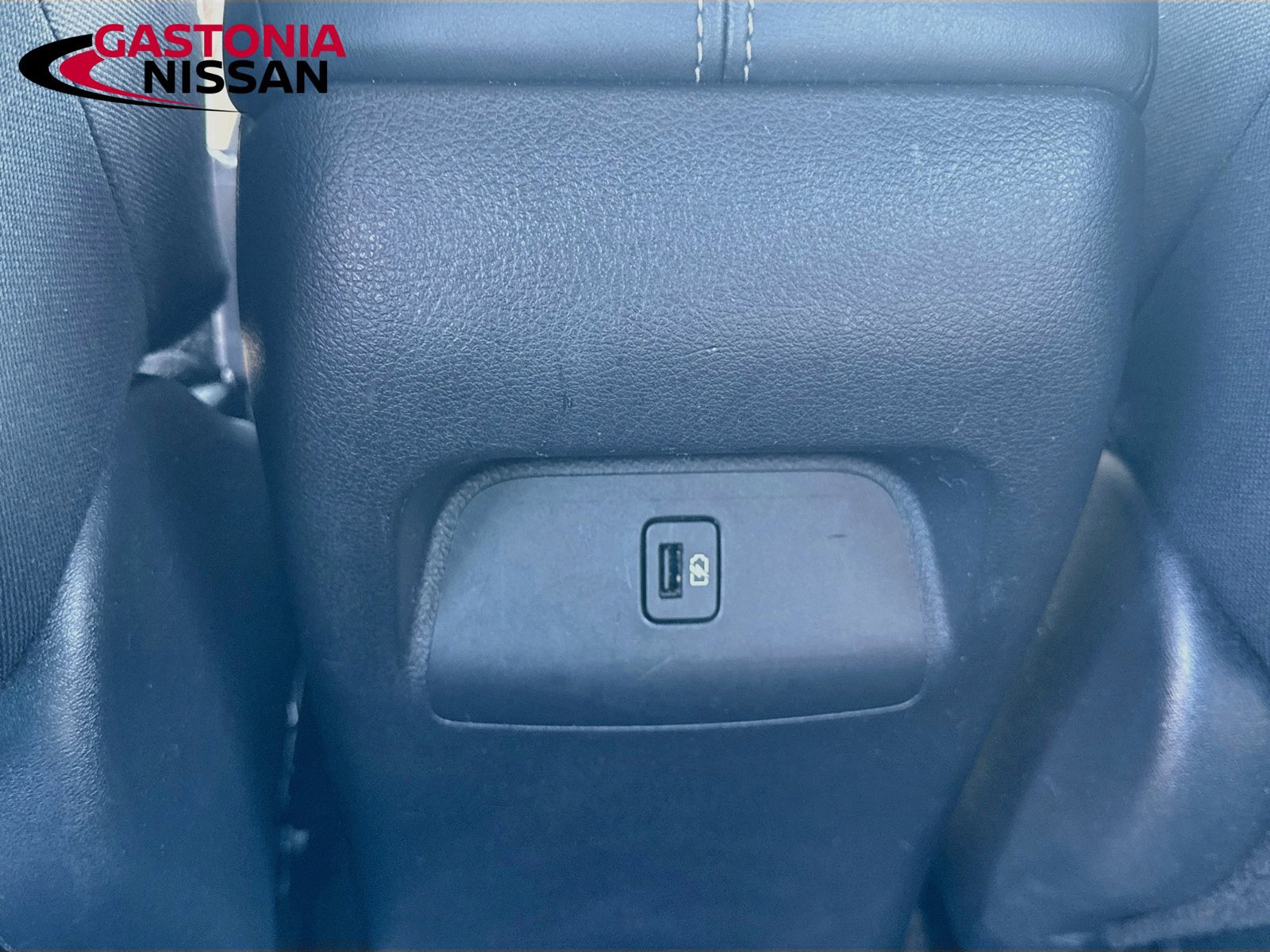 Used 2024 Nissan Sentra SV FWD image 32