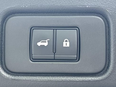 Used 2025 Nissan Pathfinder Platinum w/ Cargo Package FWD image 14