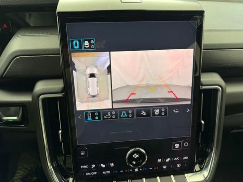 New 2026 GMC Yukon Denali w/ Denali Reserve Package AWD/4WD image 5