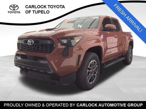 Used 2025 Toyota Tacoma TRD Sport RWD image 1