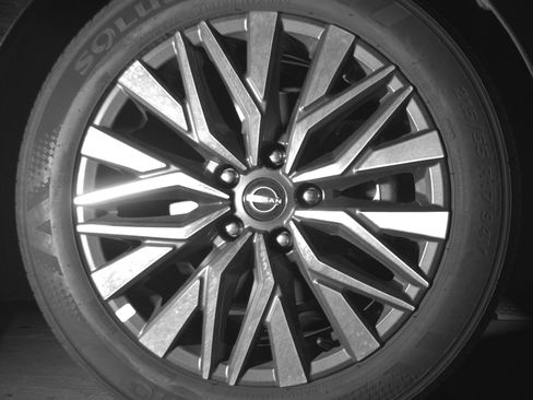 Used 2025 Nissan Altima 2.5 SV FWD image 13