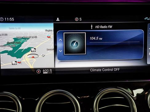 Used 2020 Mercedes-Benz E 450 4MATIC Sedan w/ Parking Assistance Package image 26