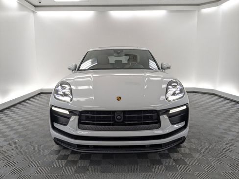 New 2026 Porsche Macan image 6