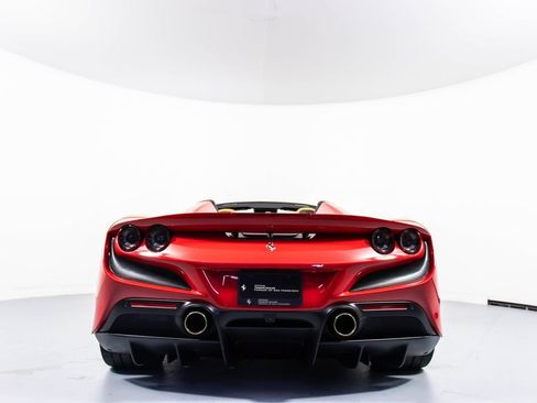 Certified 2023 Ferrari F8 Tributo RWD image 22