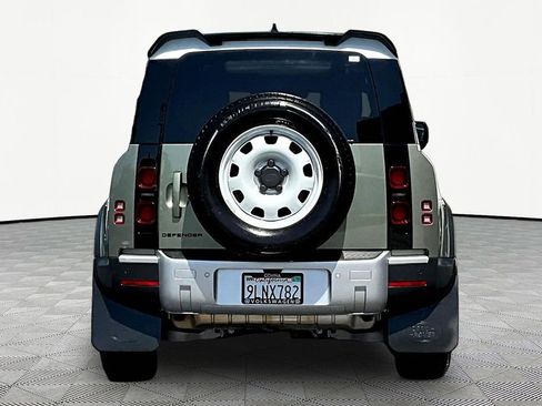 Used 2024 Land Rover Defender 90 S image 5