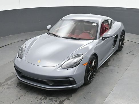 Used 2023 Porsche 718 Cayman GTS RWD image 34