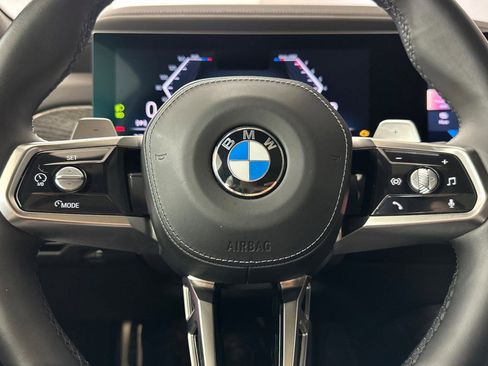 Used 2024 BMW 740i w/ Premium Package RWD image 17