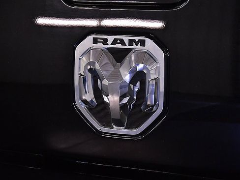 Used 2022 RAM 2500 Laramie image 12