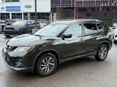 Used 2015 Nissan Rogue SL w/ SL Premium Package AWD/4WD image 3