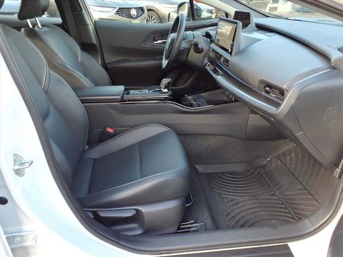 Used 2025 Toyota Prius AWD image 9