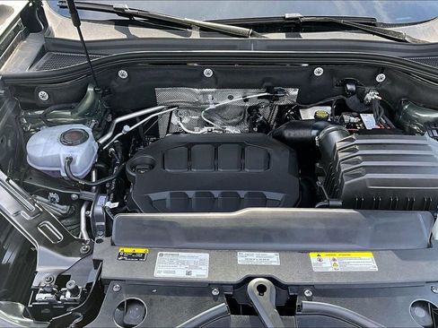 New 2026 Volkswagen Atlas Cross Sport SEL R-Line AWD/4WD image 9