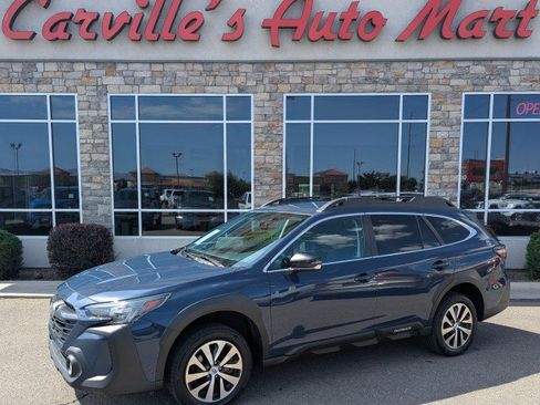 Used 2023 Subaru Outback Premium AWD/4WD image 1