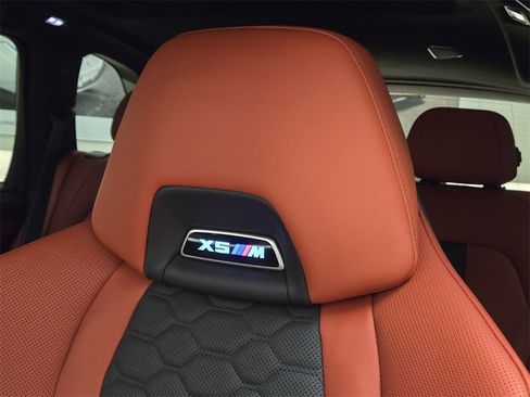 Used 2025 BMW X5 M Competition w/ Executive Package image 33