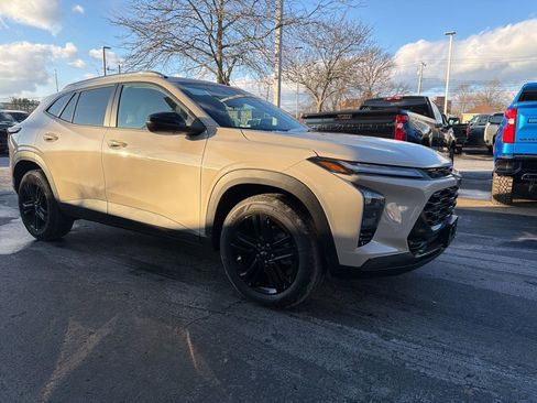 New 2026 Chevrolet Trax ACTIV w/ Sunroof Package image 1
