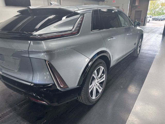 Used 2024 Cadillac Lyriq Tech w/ Driver Assist Package AWD/4WD image 2