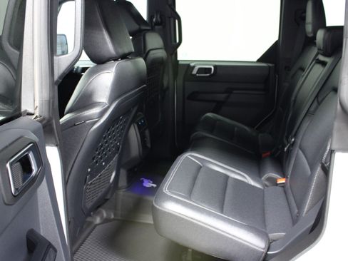 Used 2025 Ford Bronco Big Bend AWD/4WD image 16