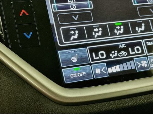 Used 2023 Subaru Ascent Limited w/ Technology Package AWD/4WD image 28