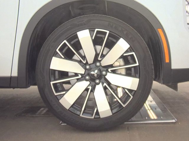 Used 2025 Mitsubishi Outlander SE AWD/4WD image 20