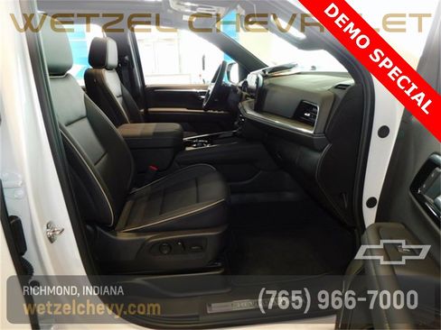 New 2025 Chevrolet Suburban Premier w/ Sun And Tow Package image 17