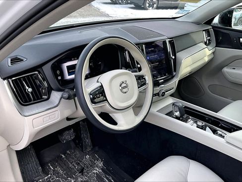Certified 2023 Volvo XC60 T8 Plus image 16