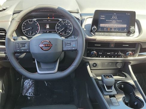 New 2026 Nissan Rogue SV image 5