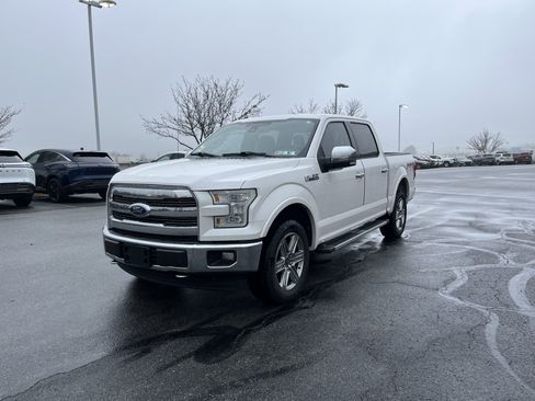 Used 2017 Ford F150 Lariat w/ Equipment Group 502A Luxury image 8