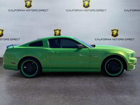 Used 2013 Ford Mustang Coupe image 6