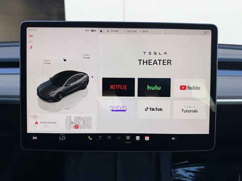 Used 2023 Tesla Model 3 Standard Range RWD image 18
