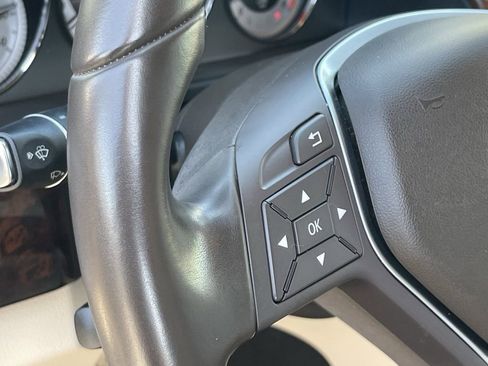 Used 2014 Mercedes-Benz GLK 350 4MATIC image 24