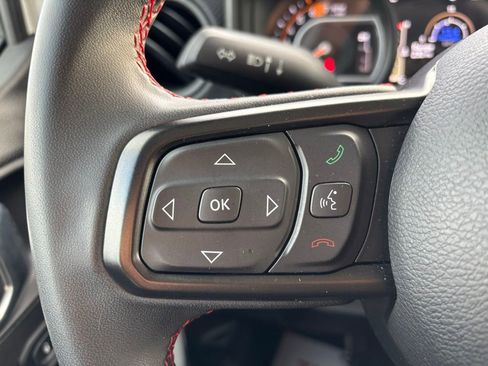 Used 2024 Jeep Wrangler Unlimited Rubicon image 25