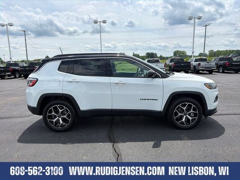 Used 2025 Jeep Compass Limited AWD/4WD image 6