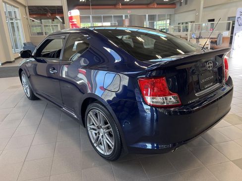 Used 2011 Scion tC FWD image 32