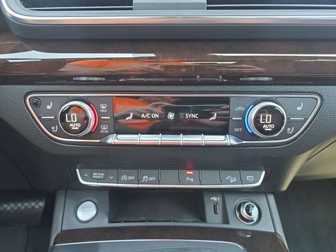 Used 2019 Audi Q5 2.0T Premium Plus w/ Premium Plus Package AWD/4WD image 34