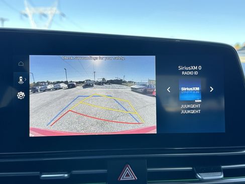 Used 2024 Hyundai Elantra SEL w/ Convenience Package image 30