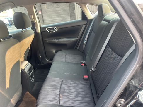Used 2019 Nissan Sentra SV FWD image 10