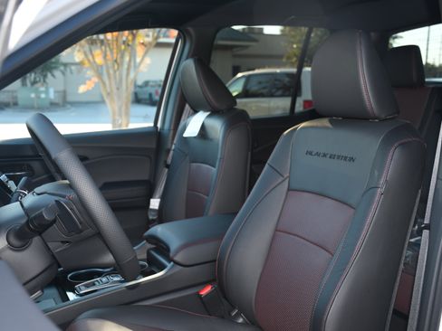 New 2026 Honda Ridgeline Black Edition image 7