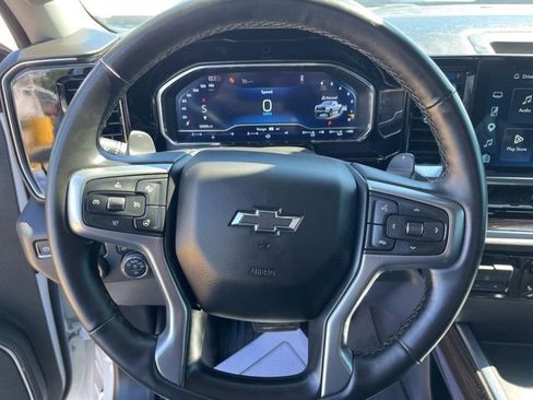 Used 2025 Chevrolet Silverado 1500 LT Trail Boss w/ Convenience Package II AWD/4WD image 13