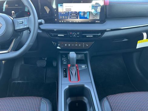 New 2026 Nissan Kicks SR w/ Cold Weather Package image 20