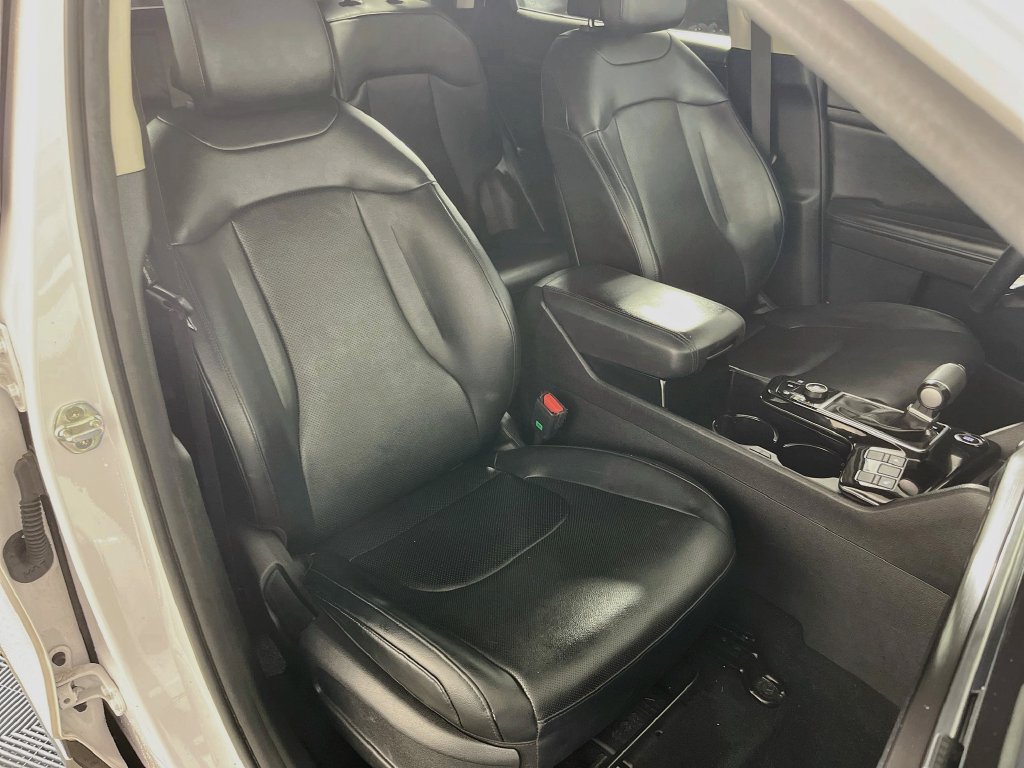 Used 2023 Kia Sportage EX FWD image 30