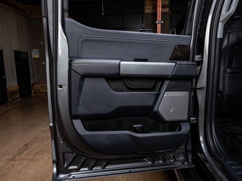 Used 2025 Ford F350 Lariat image 38