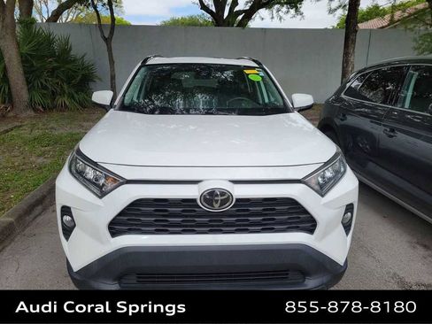 Used 2021 Toyota RAV4 XLE w/ Convenience Package FWD image 7