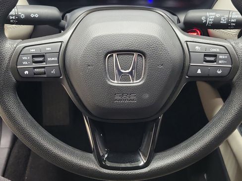 Certified 2025 Honda HR-V LX image 21
