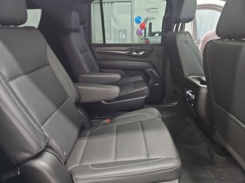 Used 2022 GMC Yukon XL Denali w/ Denali Premium Package AWD/4WD image 33