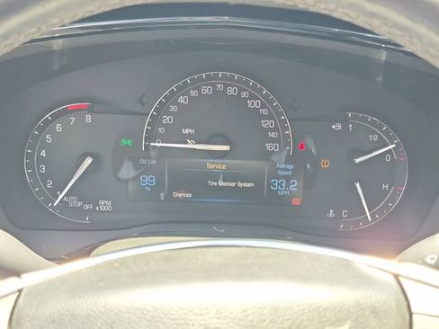 Used 2018 Cadillac XT5 FWD w/ LPO, Wheel Lock Package image 13