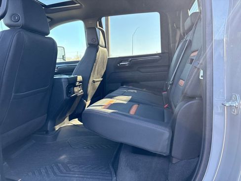 Used 2025 GMC Sierra 2500 AT4 w/ AT4 Premium Plus Package image 30
