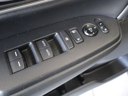 Used 2021 Honda CR-V EX-L image 12