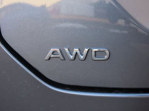 New 2026 Honda Pilot Touring image 9