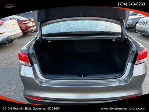 Used 2018 Kia Optima EX w/ Premium Package FWD image 18
